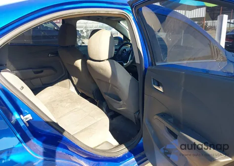 2020 Chevrolet Sonic Fwd Lt z USA, uszkodzony, nr VIN 1G1JD5SB6L4111081